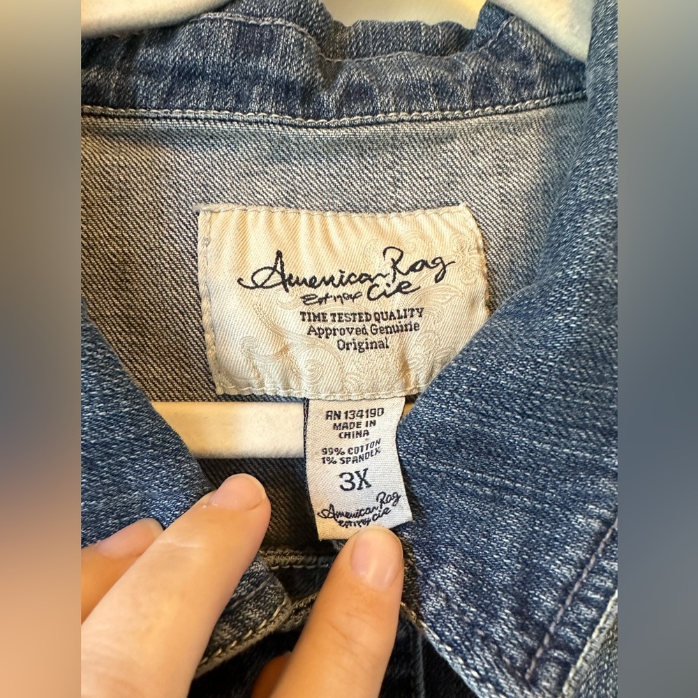 Denim jacket - Picture 3 of 3